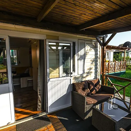 Media Mobile Homes In Brioni Sunny פולה