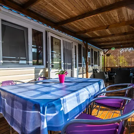 Media Mobile Homes In Brioni Sunny פארק נופש 2*