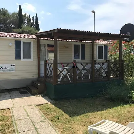 Media Mobile Homes In Brioni Sunny 2* Póla