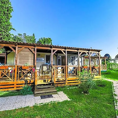 Media Mobile Homes In Brioni Sunny 2* بولا
