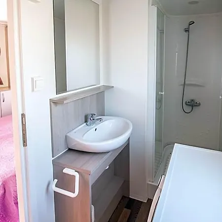 Media Mobile Homes In Brioni Sunny منتزه العطل بولا