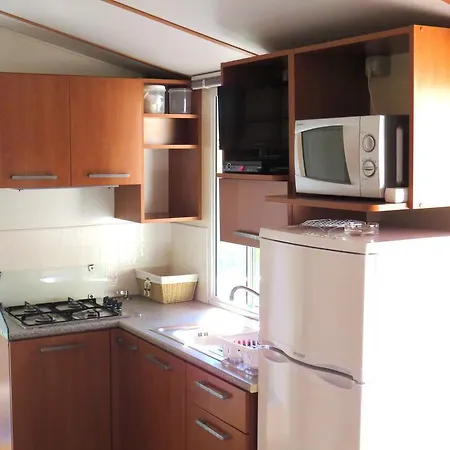 Media Mobile Homes In Brioni Sunny Üdülőpark 2*