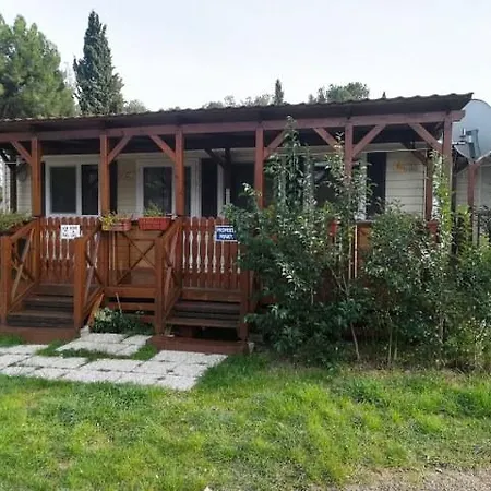 Media Mobile Homes In Brioni Sunny 2* بولا