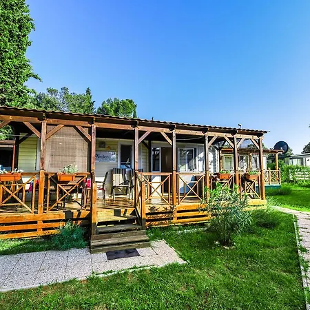 Media Mobile Homes In Brioni Sunny Holiday park Pula