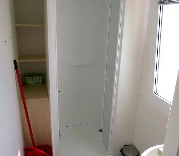 Media Mobile Homes In Brioni Sunny Holiday park 2*