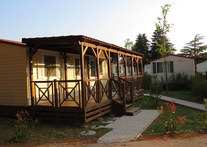 Media Mobile Homes In Brioni Sunny Holiday park Pula
