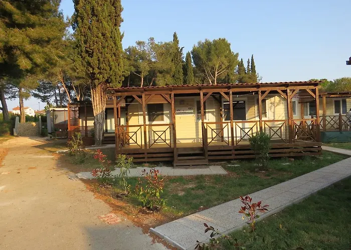 Media Mobile Homes In Brioni Sunny Пула