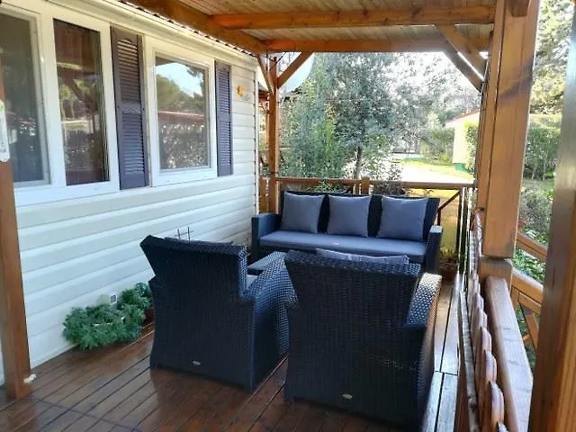 Media Mobile Homes In Brioni Sunny Holiday park