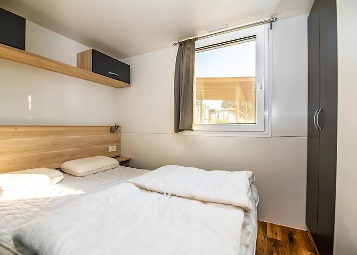 Media Mobile Homes In Brioni Sunny Parque de vacaciones