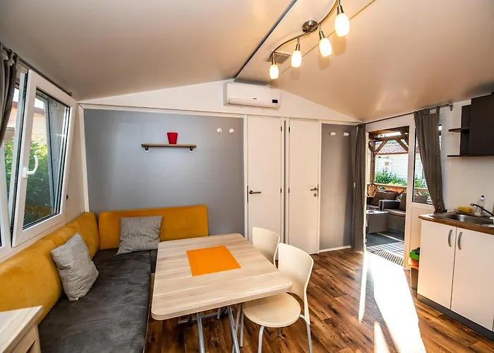 Holiday park Media Mobile Homes In Brioni Sunny 2*