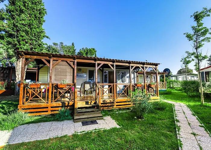 Media Mobile Homes In Brioni Sunny База відпочинку Пула