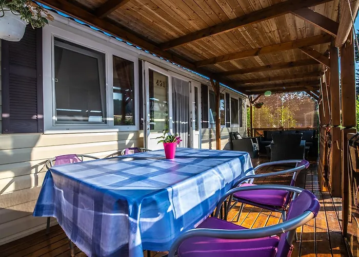 Media Mobile Homes In Brioni Sunny База відпочинку 2*