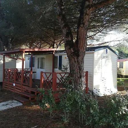 Media Mobile Homes In Brioni Sunny 2* بولا